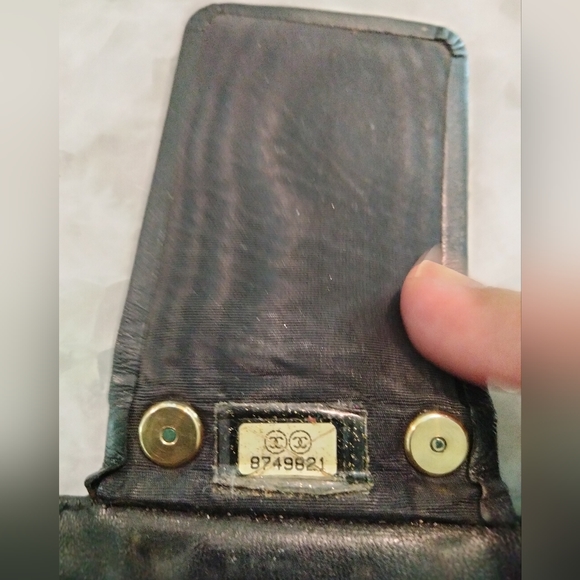 Vintage Chanel Lambskin Key Holder - Picture 11 of 12